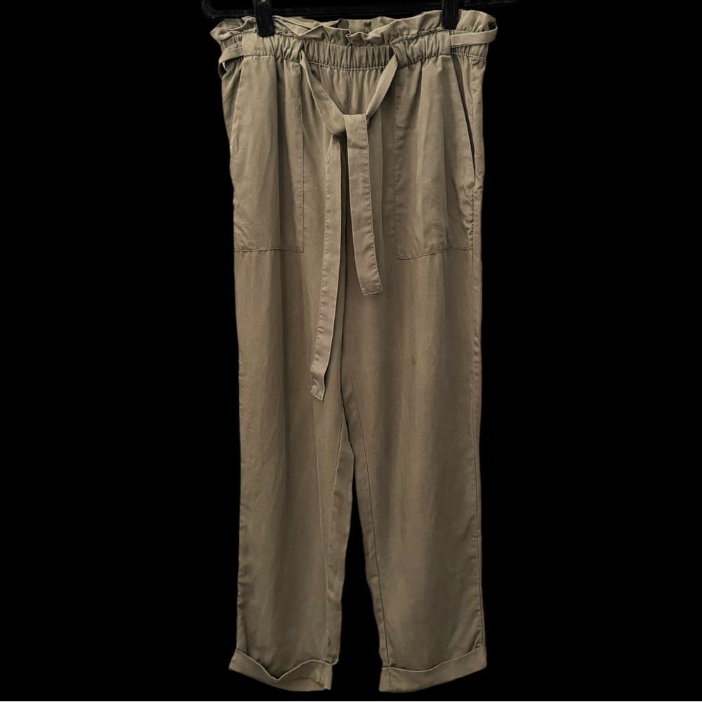 H&M Army Green High Waisted Ruffle Top Crop Pants Size 10